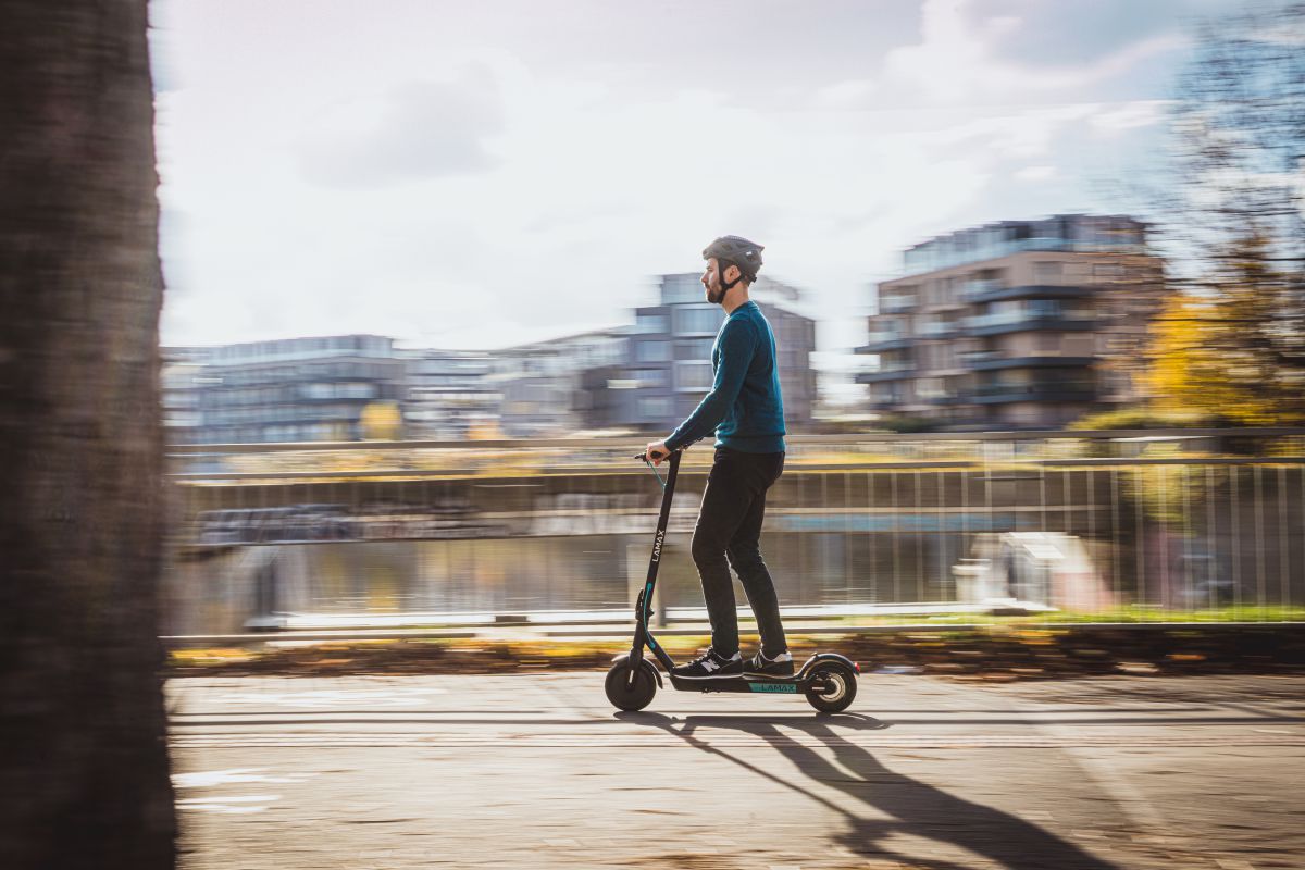 LAMAX E-Scooter S7500 Plus