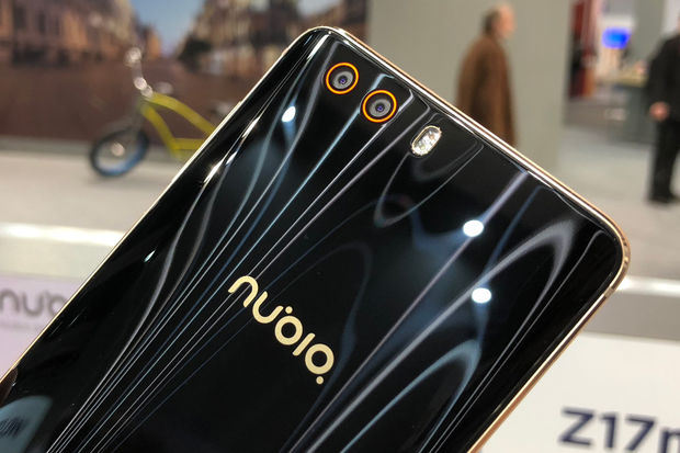 Mobilní telefon mobil smartphone Nubia Z17 mini